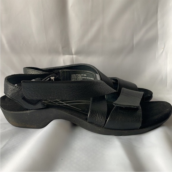 Abeo Black Soft Leather Velcro Sandal - Picture 4 of 9